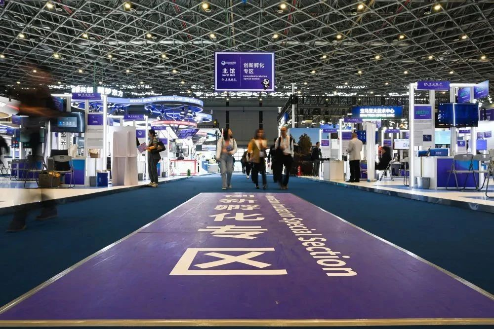 “低空經(jīng)濟(jì)”閃耀進(jìn)博會，eVTOL企業(yè)再簽大單！